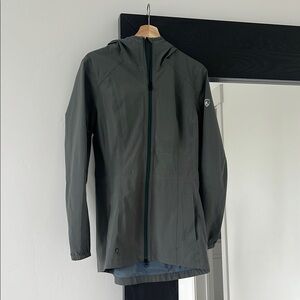 women’s KUHL raincoat